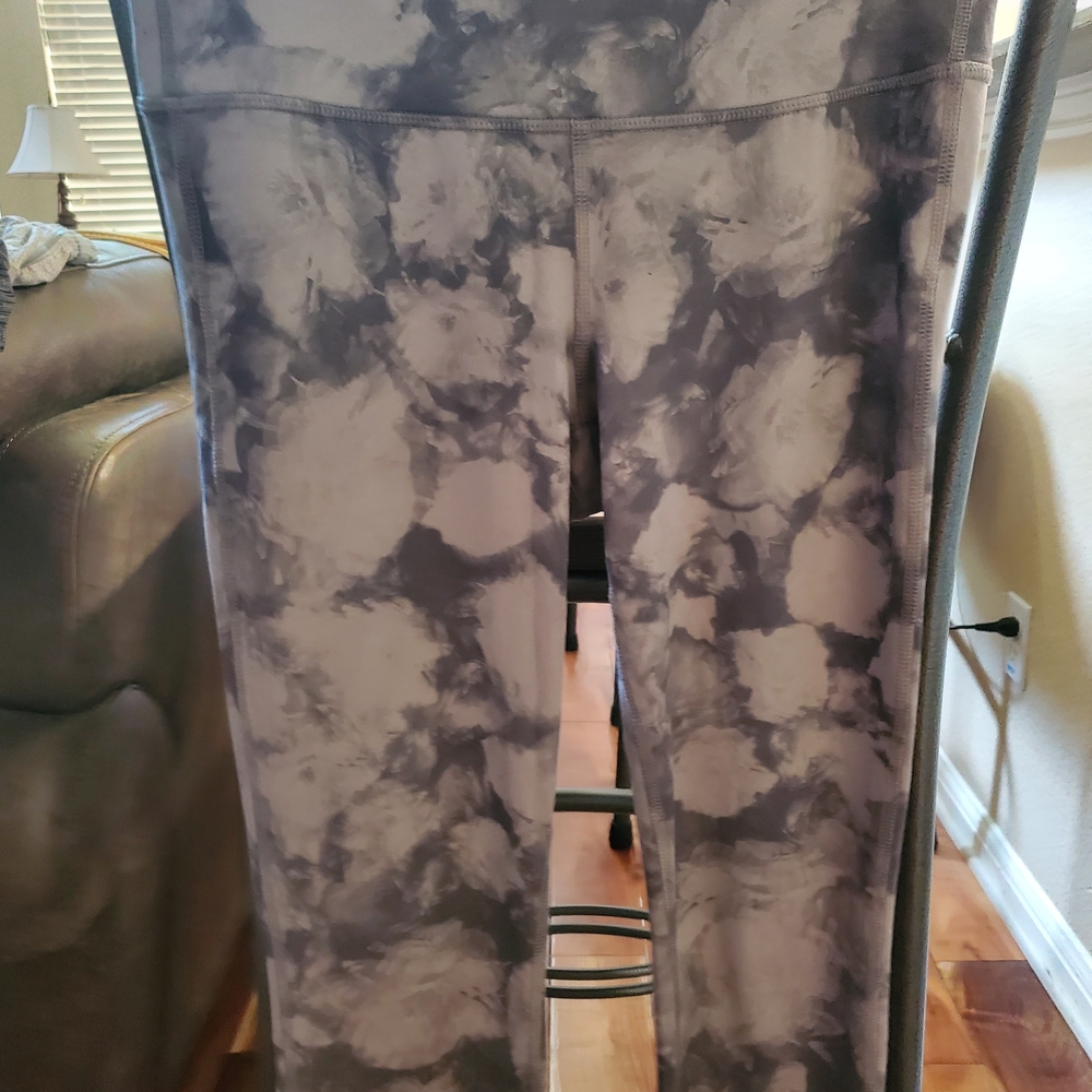 Athleta Gray Tie-Dye Leggings